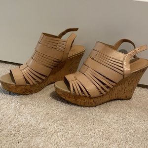 Nude wedges